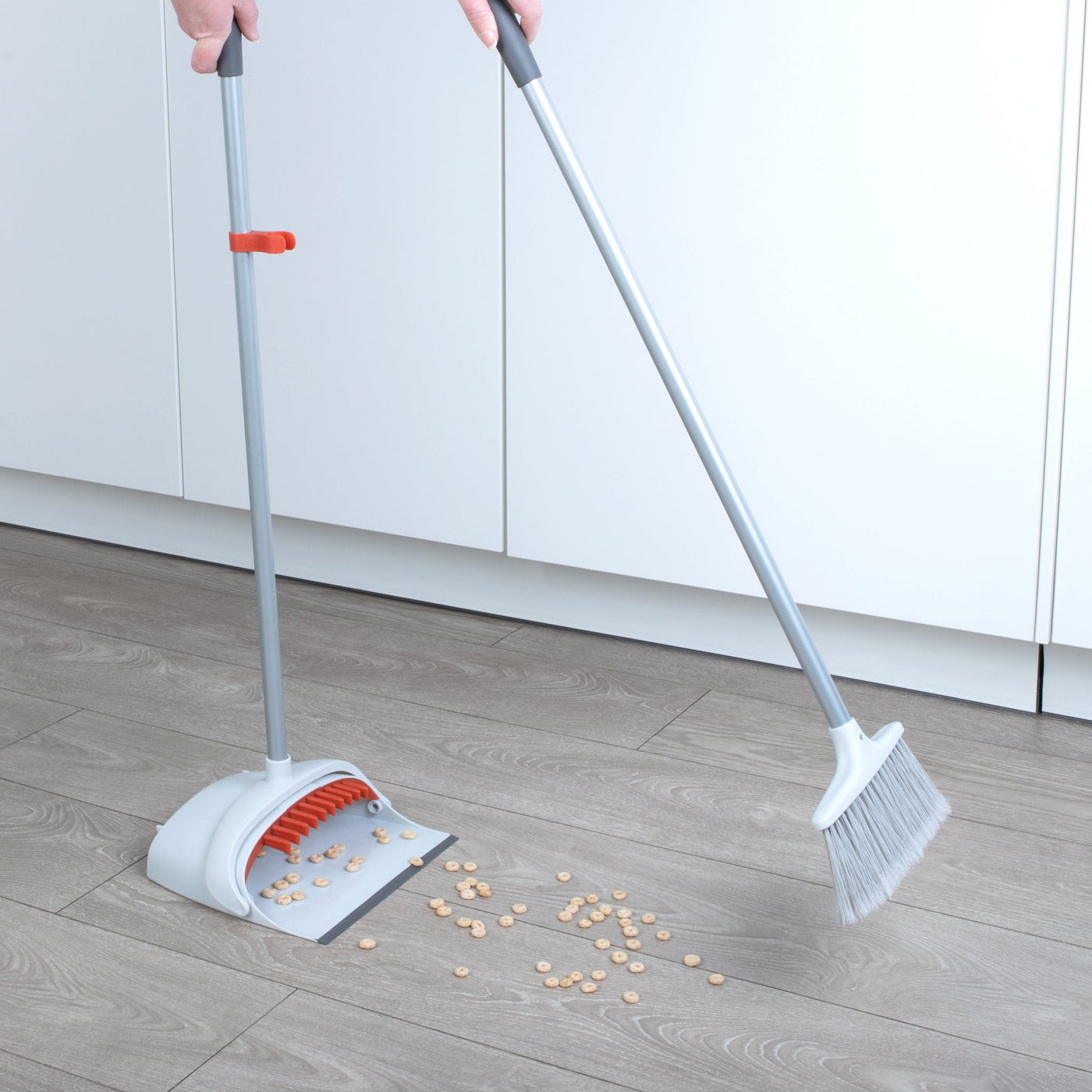 Handheld Dustpan and Broom Set - Smart Design® 2