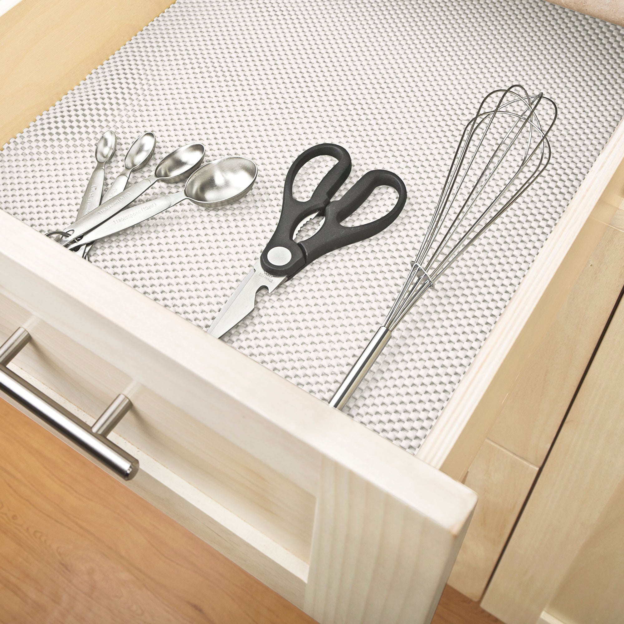 Smart Design Classic Grip Shelf Liner For Home Organization- Non  Adhesive/Slip, Easy Clean - Perfect for Desk, Shelves, Kitchen, Bathroom,  Cabinet
